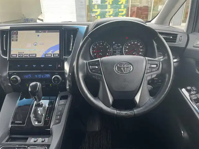トヨタ アルファード SC 福島県 2018(平30)年 4.1万km ホワイトパールクリスタルシャイン ワンオーナー/サンルーフ/黒レザーシート/デジタルインナーミラー/純正10インチメモリーナビ/CD/DVD/SD/BT/フルセグTV/純正12.1型フリップダウンモニター/純正ドライブレコーダー/Toyota Safety Sense/レーダークルーズコントロール/プリクラッシュセーフティ/クリアランスソナー/パワーバックドア/パワーシート/シートヒーター/エアシート/ステアリングヒーター/オートハイビーム/バックカメラ/ビルトインETC 2.0/スターター一体型スマートキー/AC100Vアクセサリー/LEDヘッドライト/ドアバイザー/フロアマット