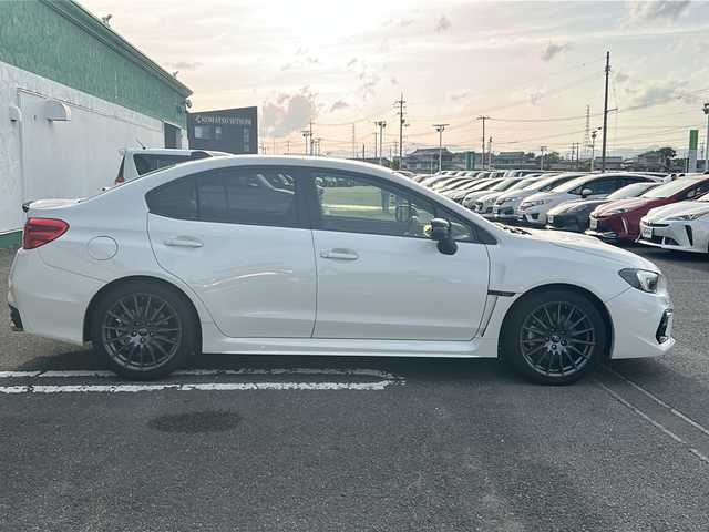 スバル ＷＲＸ Ｓ４ STIスポーツアイサイト 徳島県 2018(平30)年 3.8万km クリスタルホワイトP ナビ（MSV/SD、FM/AM、Bluetooth、USB1、USB2/iPod、TV）/Bluetooth接続/ETC/フォグランプ/衝突被害軽減システム/コーナーセンサー/クルーズコントロール/シートヒーター/プッシュスタート/車外カメラ/電動リアゲート/エアロ（サイド）/ターボ