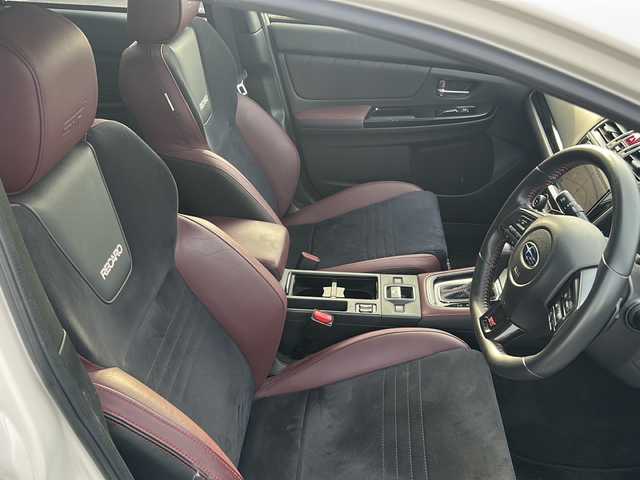 スバル ＷＲＸ Ｓ４ STIスポーツアイサイト 徳島県 2018(平30)年 3.8万km クリスタルホワイトP ナビ（MSV/SD、FM/AM、Bluetooth、USB1、USB2/iPod、TV）/Bluetooth接続/ETC/フォグランプ/衝突被害軽減システム/コーナーセンサー/クルーズコントロール/シートヒーター/プッシュスタート/車外カメラ/電動リアゲート/エアロ（サイド）/ターボ