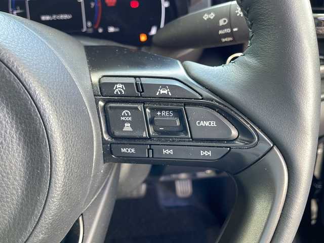 トヨタ ヤリスクロス Z 高知県 2024(令6)年 3万km ブラックマイカ 純正８インチナビ/パノラマモニター/Bluetooth/フルセグTV/前後ドラレコ/ETC/トヨタセーフティセンス/・BSM/・レーダークルーズ/・衝突軽減ブレーキ/・オートマチックハイビーム/パワーシート/シートヒーター/ステアリングヒーター/HDMI/LEDヘッドライト/ハーフレザー/スペアキーあり