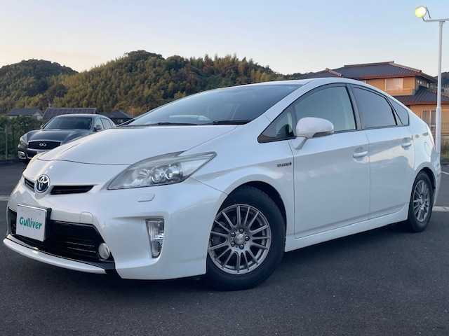 トヨタ プリウス G ツーリングセレクション 静岡県 2012(平24)年 8.8万km ホワイトパールクリスタルシャイン 社外KENWOODナビ（Bluetooth/CD/DVD)/バックカメラ/クルーズコントロール/ETC/LEDヘッドライト/オートライト/横滑り防止装置/ウィンカーミラー/電動格納ミラー/プッシュスタート/社外15inAW/トノカバー/ドアバイザー/スペアキー１/ノーマルサス積載/保証書/取扱説明書