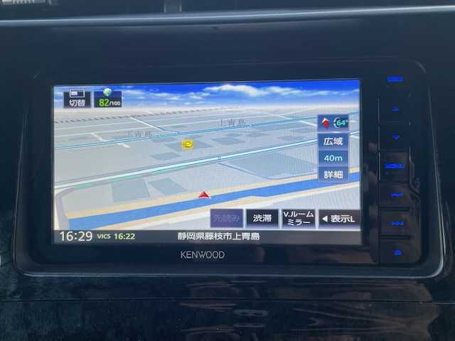 トヨタ プリウス G ツーリングセレクション 静岡県 2012(平24)年 8.8万km ホワイトパールクリスタルシャイン 社外KENWOODナビ（Bluetooth/CD/DVD)/バックカメラ/クルーズコントロール/ETC/LEDヘッドライト/オートライト/横滑り防止装置/ウィンカーミラー/電動格納ミラー/プッシュスタート/社外15inAW/トノカバー/ドアバイザー/スペアキー１/ノーマルサス積載/保証書/取扱説明書