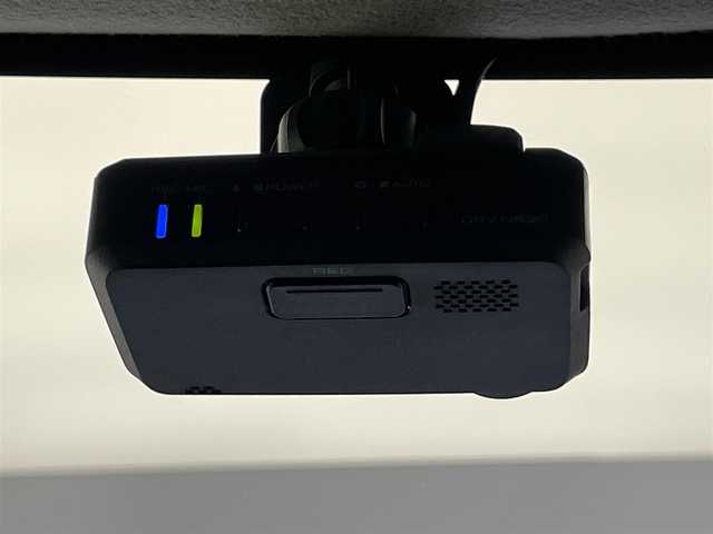 スズキ ジムニー XC 愛知県 2019(令1)年 4万km ジャングルグリーン 社外８型ナビ　バックカメラ　禁煙車　シートヒーター　フルセグＴＶ　Ｂｌｕｅｔｏｏｔｈ　ＤＶＤ　ドラレコ　ＥＴＣ　デュアルセンサーブレーキ　衝突軽減　クルコン　ＬＥＤオートライト　フォグ　フロアマット