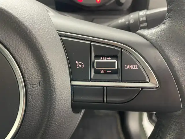 スズキ ジムニー XC 愛知県 2019(令1)年 4万km ジャングルグリーン 社外８型ナビ　バックカメラ　禁煙車　シートヒーター　フルセグＴＶ　Ｂｌｕｅｔｏｏｔｈ　ＤＶＤ　ドラレコ　ＥＴＣ　デュアルセンサーブレーキ　衝突軽減　クルコン　ＬＥＤオートライト　フォグ　フロアマット