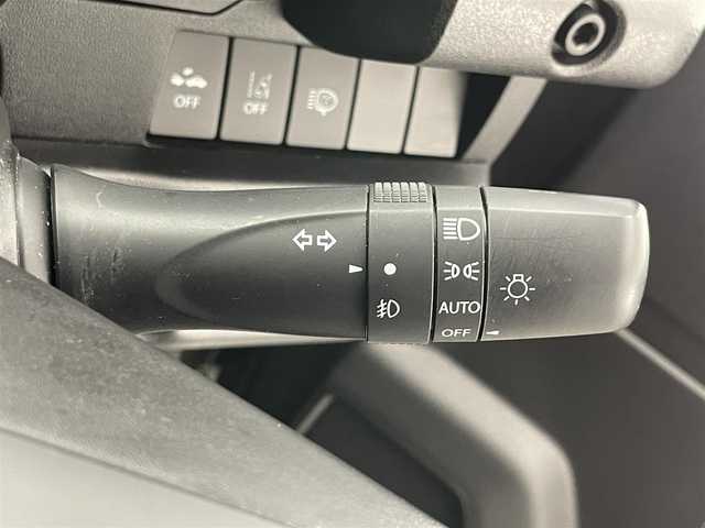 スズキ ジムニー XC 愛知県 2019(令1)年 4万km ジャングルグリーン 社外８型ナビ　バックカメラ　禁煙車　シートヒーター　フルセグＴＶ　Ｂｌｕｅｔｏｏｔｈ　ＤＶＤ　ドラレコ　ＥＴＣ　デュアルセンサーブレーキ　衝突軽減　クルコン　ＬＥＤオートライト　フォグ　フロアマット