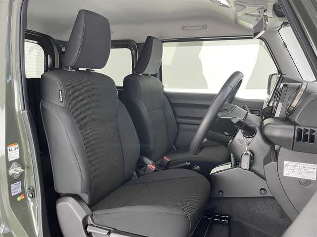 スズキ ジムニー XC 愛知県 2019(令1)年 4万km ジャングルグリーン 社外８型ナビ　バックカメラ　禁煙車　シートヒーター　フルセグＴＶ　Ｂｌｕｅｔｏｏｔｈ　ＤＶＤ　ドラレコ　ＥＴＣ　デュアルセンサーブレーキ　衝突軽減　クルコン　ＬＥＤオートライト　フォグ　フロアマット