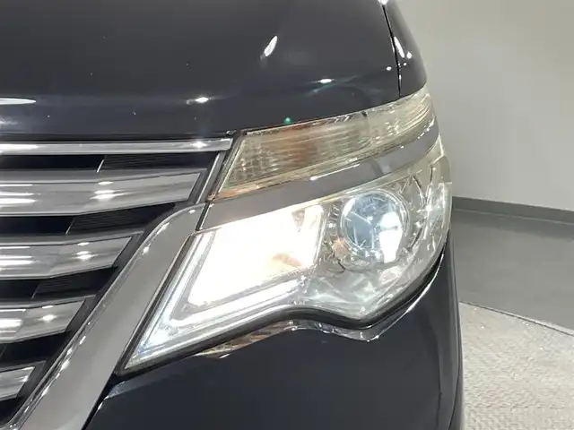 日産 セレナ ハイウェイスター Sハイブリッド 愛知県 2014(平26)年 8万km ダイヤモンドブラック 純正ＳＤナビ　/(Bluetooth/フルセグTV/SD/CD・DVD再生/iPod)/純正フリップダウンモニター　/両側パワースライドドア　/ビルトインＥＴＣ　/レザー調シートカバー　/バックカメラ　/ドライブレコーダー　/ＬＥＤヘッドライト　/クルーズコントロール　/フォグランプ/純正15インチアルミホイール/純正フロアマット/プッシュスタート/　　-スマートキー
