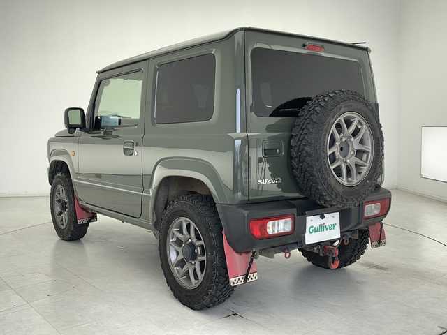 スズキ ジムニー XL 千葉県 2023(令5)年 5.5万km ジャングルグリーン 衝突被害軽減システム/レーンキープアシスト/社外メモリナビ/　Bluetooth/CD/DVD/フルセグTV/USB入力端子/バックカメラ/純正ビルトインETC2.0/シートヒーター（D/N席）/ヒッチメンバー/マッドガード/社外ツィーター/LEDヘッドライト/オートライト/純正16インチアルミホイール/背面タイヤ/４WD