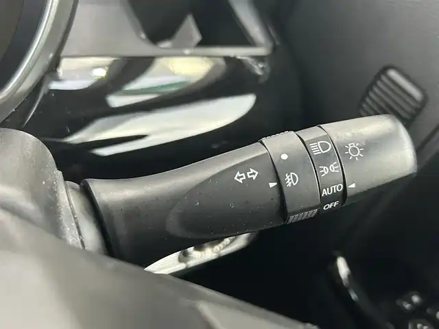 スズキ スペーシア カスタム HYBRID XS 埼玉県 2020(令2)年 10.4万km ブルーイッシュブラックパール3 ワンオーナー/スズキセーフティサポート/純正ナビ（フルセグTV/AM/FM/BT）/B/F/S/全方位カメラ/レーンキープアシスト/両側電動スライドドア/純正フロアマット/純正15インチアルミホイール/コーナーセンサー後/ハーフレザーシート/シートヒーター(D)/HUD/純正LEDヘッドライト/純正LEDフォグランプ/純正ドアバイザー/ビルトインETC/ドライブレコーダー（前）/革巻きステアリング/ステアリングスイッチ/アイドリングストップ機能/電動格納ミラー/ウィンカーミラー/スマートキー/プッシュスタートボタン/車両取扱説明書/保証書