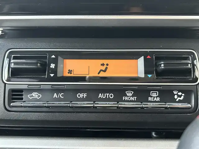 スズキ スペーシア カスタム HYBRID XS 埼玉県 2020(令2)年 10.4万km ブルーイッシュブラックパール3 ワンオーナー/スズキセーフティサポート/純正ナビ（フルセグTV/AM/FM/BT）/B/F/S/全方位カメラ/レーンキープアシスト/両側電動スライドドア/純正フロアマット/純正15インチアルミホイール/コーナーセンサー後/ハーフレザーシート/シートヒーター(D)/HUD/純正LEDヘッドライト/純正LEDフォグランプ/純正ドアバイザー/ビルトインETC/ドライブレコーダー（前）/革巻きステアリング/ステアリングスイッチ/アイドリングストップ機能/電動格納ミラー/ウィンカーミラー/スマートキー/プッシュスタートボタン/車両取扱説明書/保証書