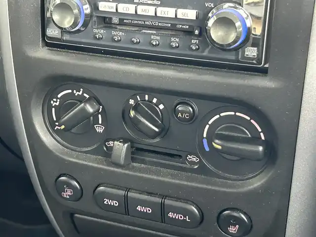 スズキ ジムニー ランドベンチャー 静岡県 2007(平19)年 5.3万km ブルーイッシュブラックパール3 CDオーディオ（FM/AM/CD/MD）/ETC/D席シートヒーター/ヘットライトレベライザー/純正フロアマット/純正マッドガード/電動格納ミラー/ドアバイザー/純正16インチAW