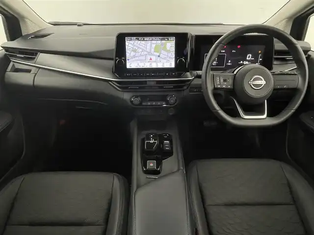 日産 ノート オーテック クロスオーバー 福岡県 2022(令4)年 0.9万km オーロラフレアブルーパール 純正９型ナビ／フルセグＴＶ　/全方位カメラ　/ワイヤレス充電　/ドラレコ　/ビルトインＥＴＣ２．０　/デジタルインナーミラー　/コーナーセンサー　/エマージェンシーブレーキ　/レーンキープ　/ＢＳＷ　/純正１６インチＡＷ