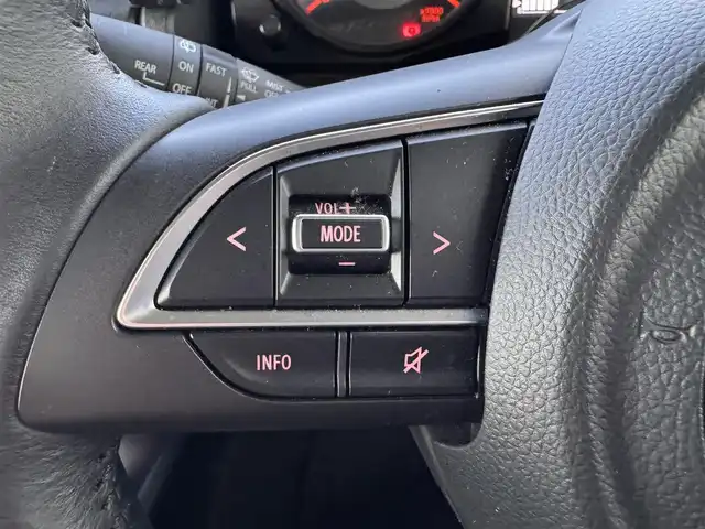 スズキ ジムニー シエラ JC 奈良県 2023(令5)年 1.8万km ジャングルグリーン carrozzeriaディスプレイオーディオ/（BT/AppleCarPlay/AndroidAut）/レーダークルズコントロール/バックカメラ/衝突軽減システム/レーンキープアシスト/前席シートヒーター/ルーフキャリア/デジタルインナーミラー/ステアリングスイッチ/LEDヘッドライト/オートライト/ヘッドライトウォッシャー/ETC/前後ドライブレコーダー/純正15インチAW/保証書/取り扱い説明書/スペアキーX1