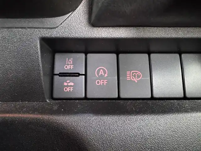 スズキ ジムニー シエラ JC 奈良県 2023(令5)年 1.8万km ジャングルグリーン carrozzeriaディスプレイオーディオ/（BT/AppleCarPlay/AndroidAut）/レーダークルズコントロール/バックカメラ/衝突軽減システム/レーンキープアシスト/前席シートヒーター/ルーフキャリア/デジタルインナーミラー/ステアリングスイッチ/LEDヘッドライト/オートライト/ヘッドライトウォッシャー/ETC/前後ドライブレコーダー/純正15インチAW/保証書/取り扱い説明書/スペアキーX1