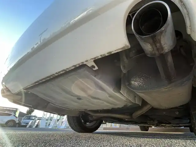 トヨタ クラウン アスリート アスリート 滋賀県 2006(平18)年 4.9万km ホワイトパールクリスタルシャイン 純正8インチナビ/（AM/FM/CD/DVD/MD/ワンセグTV）/バックカメラ/ETC/ＴＶキャンセラー/安全装備/・オートフォーカスシステム/・トラクションコントロール/装備/・ウッドコンビステアリング/・ステアリングスイッチ/・D/N席シートヒーター/・D/N席パワーシート/・D席メモリーシート/・合皮レザーシート/・オートエアコン/・オートライト/・HIDヘッドライト/・フォグランプ/・電装格納ミラー/・純正フロアマット/・純正18インチAW/・エンジンスターター/・スマートキー