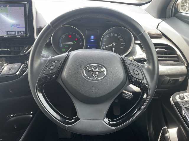 トヨタ Ｃ－ＨＲ G 山口県 2016(平28)年 6.1万km ブラックマイカ 純正メモリナビ/(CD/DVD/Bluetooth/フルセグTV)/バックカメラ/ETC/衝突軽減ブレーキ/レーンキープアシスト/ブラインドスポットモニター/レーダークルーズコントロール/モデリスタエアロ/ステアリングスイッチ/レザーシート/前席シートヒーター/オートライト/オートハイビーム/フォグランプ/プッシュスタート/スマートキー×２/モデリスタアルミホイール/純正フロアマット/取扱説明書/保証書/記録簿