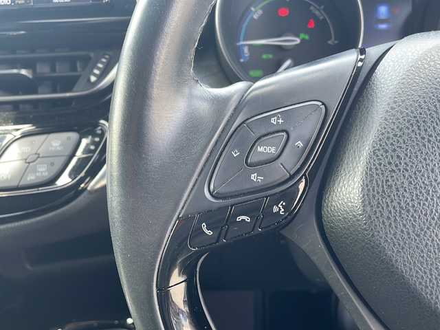 トヨタ Ｃ－ＨＲ G 山口県 2016(平28)年 6.1万km ブラックマイカ 純正メモリナビ/(CD/DVD/Bluetooth/フルセグTV)/バックカメラ/ETC/衝突軽減ブレーキ/レーンキープアシスト/ブラインドスポットモニター/レーダークルーズコントロール/モデリスタエアロ/ステアリングスイッチ/レザーシート/前席シートヒーター/オートライト/オートハイビーム/フォグランプ/プッシュスタート/スマートキー×２/モデリスタアルミホイール/純正フロアマット/取扱説明書/保証書/記録簿