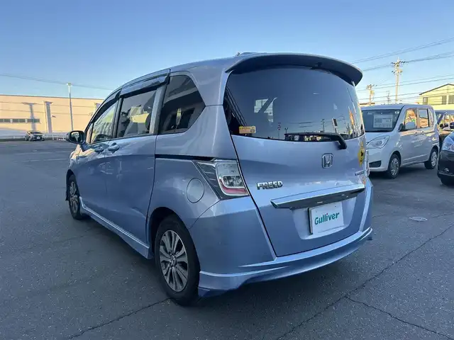 ホンダ フリード ハイブリット ジャストセレクション 静岡県 2013(平25)年 12万km プレミアムブルーオパールメタリック ストラーダナビ/CD/DVD/Bluetooth/クルーズコントロール/両側パワースライドドア/フルセグ/ドライブレコーダー/純正フロアマット/純正アルミホイール/ハーフレザーシート/ETC