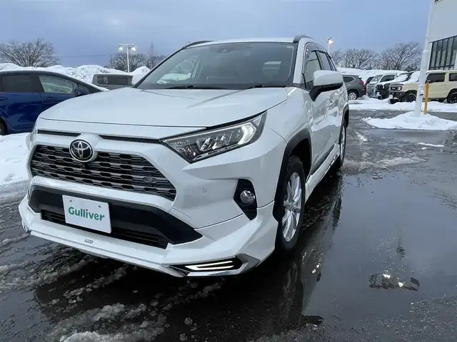 トヨタ ＲＡＶ４ G Zパッケージ 青森県 2021(令3)年 3.1万km ホワイトパールクリスタルシャイン ・4WD/・純正ディスプレイナビ/・フルセグTV/・USB/Bluetooth/・全方位カメラ/・デジタルインナーミラー/・パワーバックドア/・プッシュスタート/・スマートキー/・横滑り防止/・レーンキープアシスト/・パワーシート（D）/・ハンドルヒーター/・シートヒーター/・ドライブレコーダー（前後）/・レーダークルーズコントロール/・オートライト/・オートマチックハイビーム/・ダウンヒルコントロール/・純正フロアマット/・夏タイヤ車載（純正AW付）