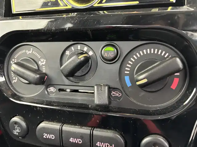 スズキ ジムニー クロスアドベンチャー 富山県 2014(平26)年 4.3万km クエーサーグレーメタリック 4WD/黒革シート/運転席シートヒーター /社外オーディオ（FH-580）（CD）/キーレス /フォグ/純正マット/電格ミラー/保証書、取説/スペアキー（板キー）