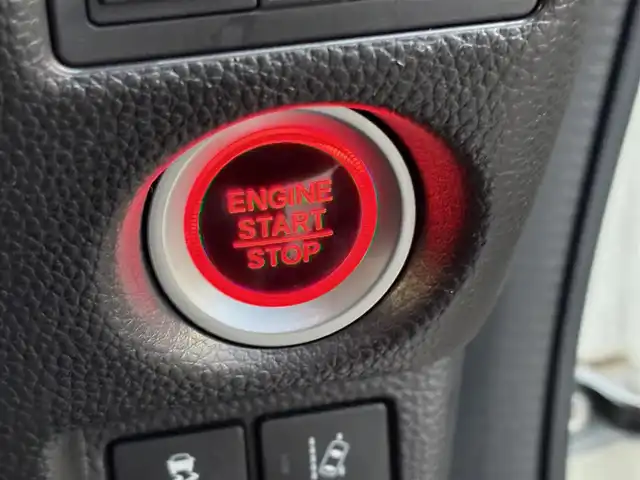 ホンダ Ｎ ＢＯＸ カスタム G EX ホンダセンシング 大分県 2018(平30)年 7.1万km パール ・純正ナビ(CD/DVD/BT/SD)/・フルセグテレビ/・バックカメラ/・衝突軽減/・コーナーセンサー/・片側パワースライド/・オートハイビーム/・ETC/・スマートキー/・プッシュスタート