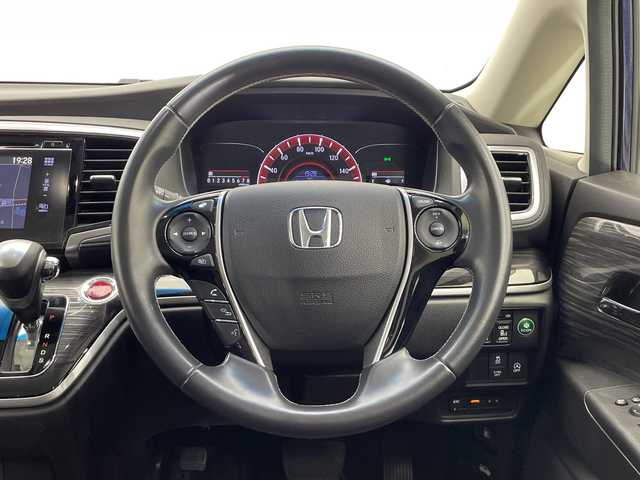 ホンダ オデッセイ アブソルート 栃木県 2013(平25)年 5.2万km プレミアムヴィーナスブラックP 純正HDDナビ/（CD/DVD/TV/Bluetooth/USB/HDMI）/バックカメラ/シティブレーキアクティブシステム/ビルトインETC/前後ドライブレコーダー/両側パワースライドドア/ハーフレザーシート/禁煙車/オートライト/LEDヘッドライト/パドルシフト/横滑り防止装置/フォグランプ/スマートキー/プッシュスタート/アイドリングストップ/ステアリングスイッチ/ウィンカーミラー/純正17インチアルミホイール/純正フロアマット