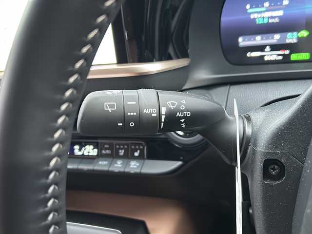 トヨタ クラウン スポーツ Z 広島県 2024(令6)年 1万km ブラック 禁煙車/パノラマルーフ/トヨタセーフティセンス/・プリクラッシュセーフティ/・緊急時操舵支援/FCTA/LCA/・LTA/LDA/・AHS/・RSA/・ドライバー異常時対応システム/・PDA/・TMN/BSM/SEA/HUD/パーキングサポートブレーキ/ドライブレコーダー（前後）/トヨタチームメイト/パーキングサポートブレーキ/12.3ディスプレイオーディオPlus/・フルセグ/USB/Bluetooth/スマホ連携/トヨタプレミアムサウンドシステム/パノラミックビューモニター/LEDヘッドライト/ヘッドランプクリーナー/デジタルインナーミラー/カメラ洗浄機能（バックカメラ）/革巻きステアリング/ステアリングヒーター/タッチセンサー/電動パーキング/ブレーキホールド/ハンズフリーパワーバックドア/本革シート/前席シートヒーター/ベンチレーション/パワーシート/D席シートメモリー/ETC2.0/ワイヤレス充電/AC100V1500W電源/スマートキー/プッシュスタート/スペアキー/純正フロアマット/純正21インチアルミホイール