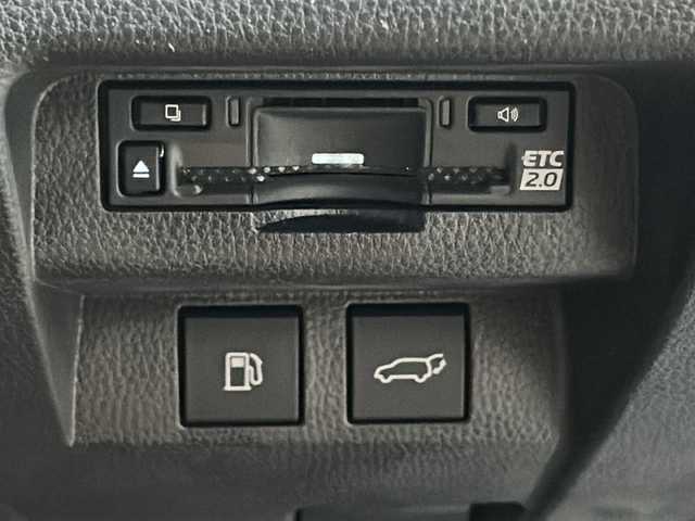 トヨタ クラウン スポーツ Z 広島県 2024(令6)年 1万km ブラック 禁煙車/パノラマルーフ/トヨタセーフティセンス/・プリクラッシュセーフティ/・緊急時操舵支援/FCTA/LCA/・LTA/LDA/・AHS/・RSA/・ドライバー異常時対応システム/・PDA/・TMN/BSM/SEA/HUD/パーキングサポートブレーキ/ドライブレコーダー（前後）/トヨタチームメイト/パーキングサポートブレーキ/12.3ディスプレイオーディオPlus/・フルセグ/USB/Bluetooth/スマホ連携/トヨタプレミアムサウンドシステム/パノラミックビューモニター/LEDヘッドライト/ヘッドランプクリーナー/デジタルインナーミラー/カメラ洗浄機能（バックカメラ）/革巻きステアリング/ステアリングヒーター/タッチセンサー/電動パーキング/ブレーキホールド/ハンズフリーパワーバックドア/本革シート/前席シートヒーター/ベンチレーション/パワーシート/D席シートメモリー/ETC2.0/ワイヤレス充電/AC100V1500W電源/スマートキー/プッシュスタート/スペアキー/純正フロアマット/純正21インチアルミホイール