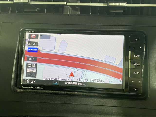 トヨタ プリウス S 沖縄県 2011(平23)年 12.1万km ブラック 禁煙車/社外ナビ/・ＣＤ／ＤＶＤ／Ｂｌｕｅｔｏｏｔｈ／フルセグＴＶ/バックカメラ/ビルトインＥＴＣ/ステアリングスイッチ/電動格納ミラー/ウィンカーミラー/フォグライト/スペアキー１本/横滑り防止装置機能/ABS/保証書