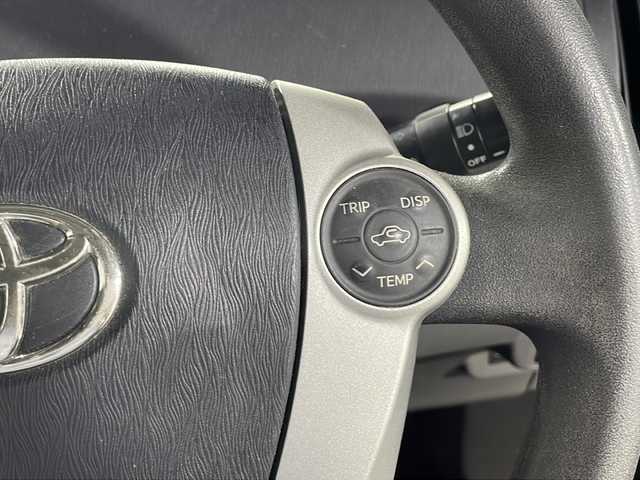 トヨタ プリウス S 沖縄県 2011(平23)年 12.1万km ブラック 禁煙車/社外ナビ/・ＣＤ／ＤＶＤ／Ｂｌｕｅｔｏｏｔｈ／フルセグＴＶ/バックカメラ/ビルトインＥＴＣ/ステアリングスイッチ/電動格納ミラー/ウィンカーミラー/フォグライト/スペアキー１本/横滑り防止装置機能/ABS/保証書