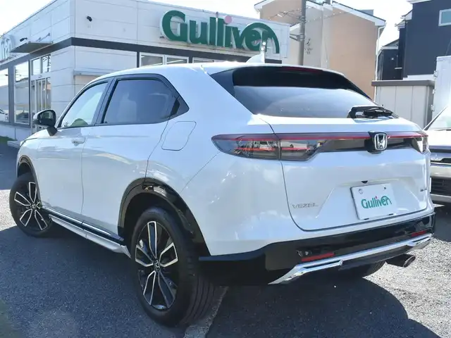 ホンダ ヴェゼル ハイブリッド e:HEV Z 神奈川県 2025(令7)年 0.3万km プラチナホワイトパール ワンオーナー/HONDAコネクトディスプレイ/：9インチワイドディスプレイ/：ビルトインETC2.0/：ワイヤレス充電器/：全方位モニター/：フルセグTV/：Bluetoothオーディオ/：TVキャンセラー/：ナビキャンセラー/HONDAセンシング/：安全運転支援パッケージ/フルLEDヘッドランプ/：オートレベリング機構/：LEDアクティブコーナリングライト/：シーケンシャルターンランプ/純正18インチアルミホイール/左右独立温度調整オートエアコン/ハンズフリーパワーバックドア/トノカバー/純正フロアマット/：ドアバイザー/シートヒーター（前席）/ーーーーーーーーーーーーーーーーーーーーーーーー/保証書/取扱説明書/スペアスマートキー×1本