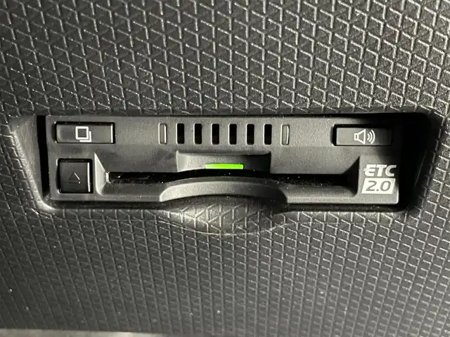 ダイハツ タント カスタム RS 愛知県 2022(令4)年 1.7万km シャイニングホワイトパール 純正１０型ナビ　全方位カメラ　シートヒーター　両側パワスラ　ＢＳＭ　電動パーキング　ロッソモデロマフラー　社外ツーイーター　ＥＴＣ２．０　衝突軽減　追従クルコン　コーナーセンサー　アナザースタイルＰＫＧ　禁煙