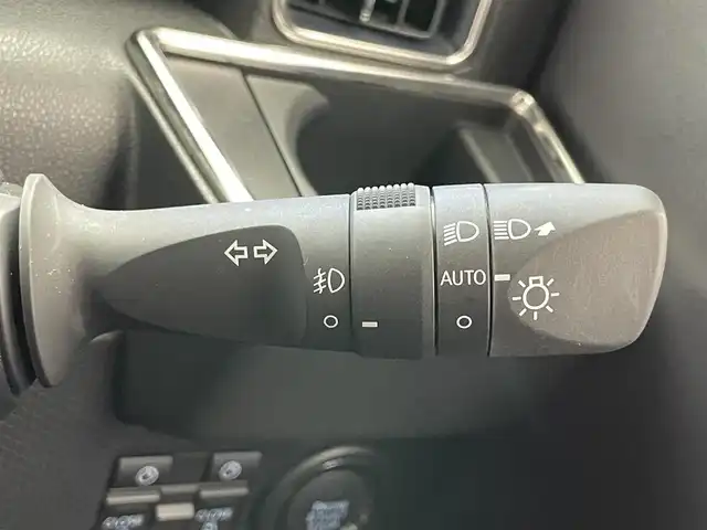 ダイハツ タント カスタム RS 愛知県 2022(令4)年 1.7万km シャイニングホワイトパール 純正１０型ナビ　全方位カメラ　シートヒーター　両側パワスラ　ＢＳＭ　電動パーキング　ロッソモデロマフラー　社外ツーイーター　ＥＴＣ２．０　衝突軽減　追従クルコン　コーナーセンサー　アナザースタイルＰＫＧ　禁煙