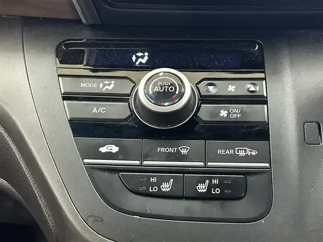 ホンダ フリード G 道央・札幌 2022(令4)年 2.5万km プラチナホワイトパール ・ワンオーナー/・4WD/・純正9インチナビ/・フルセグTV/DVD/CD/SD/BT/・バックカメラ/・純正リヤフリップダウンモニター/・ドライブレコーダー/・両側パワースライドドア/・CMBS/・アダプティブクルーズコントロール/・先行車発進お知らせ/・路外逸脱抑制システム/・レーンキープアシスト/・標識認識機能/・横滑り防止/・ワイパーデアイサー/・ETC/・LEDヘッドライト/・前席シートヒーター/・アイドリングストップ/・プッシュスタート/・スマートキー/・ドアバイザー/・電格ミラー/・ミラーヒーター