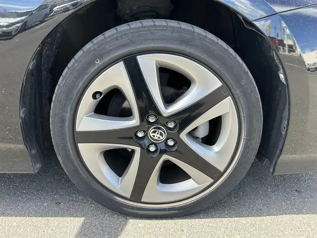 トヨタ プリウス Sツーリングセレクション 静岡県 2020(令2)年 5.7万km アティチュードブラックマイカ ワンオーナー/純正SDナビ（NSZT-W68T）/　CD/DVD/SD/BT/AM/FM/フルセグTV/バックカメラ/トヨタセーフティセンス/レーダークルーズコントロール/黒合皮シート/前席シートヒーター/AC100V/1500W電源/ビルトインETC/純正フロアマット/純正ドアバイザー/電動格納ミラー/LEDヘッドライト/オートハイビーム/スマートキー×２