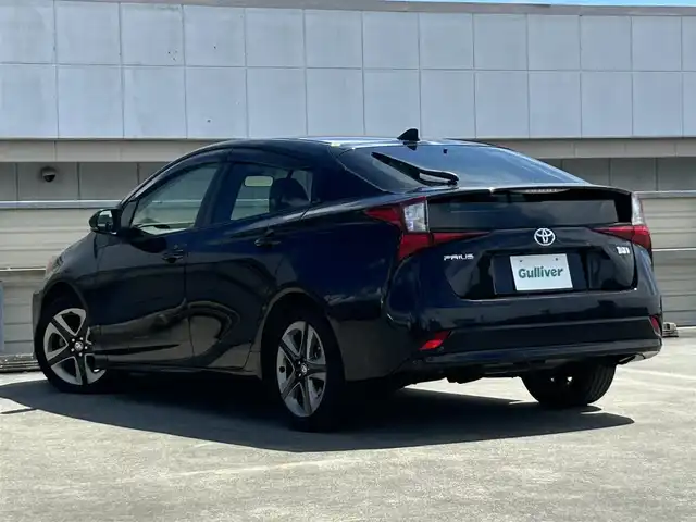 トヨタ プリウス Sツーリングセレクション 静岡県 2020(令2)年 5.7万km アティチュードブラックマイカ ワンオーナー/純正SDナビ（NSZT-W68T）/　CD/DVD/SD/BT/AM/FM/フルセグTV/バックカメラ/トヨタセーフティセンス/レーダークルーズコントロール/黒合皮シート/前席シートヒーター/AC100V/1500W電源/ビルトインETC/純正フロアマット/純正ドアバイザー/電動格納ミラー/LEDヘッドライト/オートハイビーム/スマートキー×２