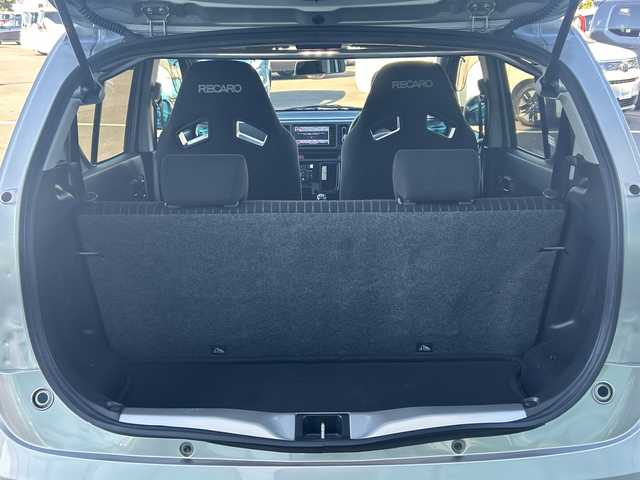 スズキ アルト ワークス 群馬県 2021(令3)年 6.3万km スチールシルバーM ワンオーナー/RECAROシート/5MT/社外SDナビ/　(AM/FM/SD/TV/BT/CD/DVD/USB)/前後ドライブレコーダー/ETC/純正フロアマット/純正ドアバイザー/HKSブローオフバルブ/社外リアタワーバー/社外アーシング/社外フロントスタビリンク(ラルグス製)/MINICON-PRO(シエクル製)/レスポンスリング(シエクル製)/レスポンスジェット(シエクル製)/零1000パワーインテークチャンバー/LCK619ルーフスポイラー/ショックアブソーバー(モンスタースポーツ製)/Defiブーストメーター/ローポジションシートレール(強度証明あり)/社外テールランプ/アルミスポーツペダル/保証書/取扱説明書/スペアキー1