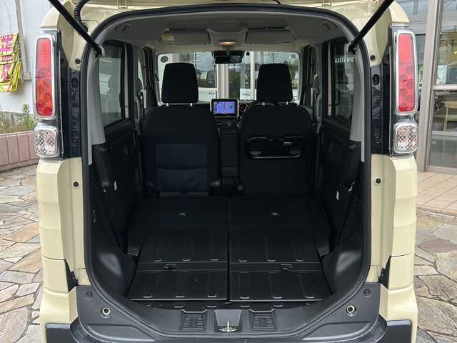 スズキ スペーシア ギア HYBRID XZ 静岡県 2021(令3)年 1.9万km シフォンアイボリーM 純正ナビ/・FM/AM/・SD/・iPod/・フルセグTV/・USB/・Bluetooth/・Memory Music/・CD/DVD/主要装備/・全方位カメラ　/・レーダークルコン/・ヘッドアップディスプレイ/・両側パワースライドドア/・コーナーセンサー/・運転席+助手席シートヒーター/・デュアルカメラブレーキサポート/・レーンキープアシスト/・横滑り防止装置/・ビルトインＥＴＣ/・運転席・助手席・サイドエアバッグ/・ステアリングスイッチ/・LEDヘッドライト