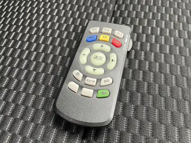 ダイハツ ウェイク L SA 大阪府 2015(平27)年 11.3万km プラムブラウンクリスタルマイカ (株)IDOMが運営する【じしゃロン東大阪店】の自社ローン対象車両になります。こちらは現金ご利用時の価格です。/自社ローンご希望の方は別途その旨お申付け下さい。/スマートアシスト/フリップダウンモニター/純正ナビ/【フルセグＴＶ/Ｂｌｕｅｔｏｏｔｈ/CD/DVD】/バックカメラ/ＥＴＣ/片側パワースライドドア/ベンチシート/オートエアコン/ＡＢＳ/横滑り防止機能/衝突被害軽減システム/オートライト/LEDライト/取説＆保証書