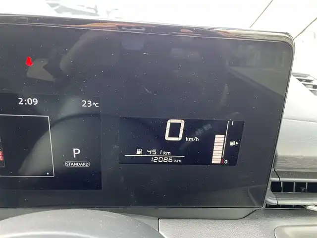 日産 セレナ X V 長崎県 2024(令6)年 1.3万km ダークメタルグレー 純正9型ナビ/（HDMI/USB/BT/FMAM/）/プロパイロット/バックカメラ/ETC/両側パワースライドドア/エマージェンシーブレーキ/ブラインドスポットモニター/レーンキープアシスト/LEDヘッドライト/オートライト/ドライブレコーダー/パドルシフト/クリアランスソナー/オートハイビーム/スペアキー