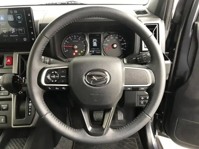 ダイハツ タフト G クロムベンチャー 愛知県 2024(令6)年 0.3万km クロムグレーメタリック ９インチディスプレイオーディオ　/（Aｐｐｌｅ　CａｒPｌａｙ／Aｎｄｒｏｉｄ　Aｕｔｏ）/アラウンドビューモニター　/ガラスルーフ　/シートヒーター　/ＨＤＭＩ／ＵＳＢ　/ＥＴＣ　/電子パーキング　/オートホールド　/ルーフレール　/ＬＥＤライト　/スマートキー　/フロアマット