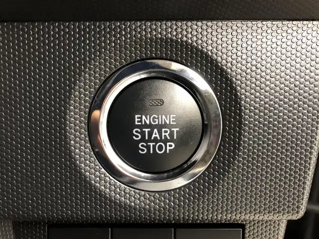 ダイハツ タフト G クロムベンチャー 愛知県 2024(令6)年 0.3万km クロムグレーメタリック ９インチディスプレイオーディオ　/（Aｐｐｌｅ　CａｒPｌａｙ／Aｎｄｒｏｉｄ　Aｕｔｏ）/アラウンドビューモニター　/ガラスルーフ　/シートヒーター　/ＨＤＭＩ／ＵＳＢ　/ＥＴＣ　/電子パーキング　/オートホールド　/ルーフレール　/ＬＥＤライト　/スマートキー　/フロアマット