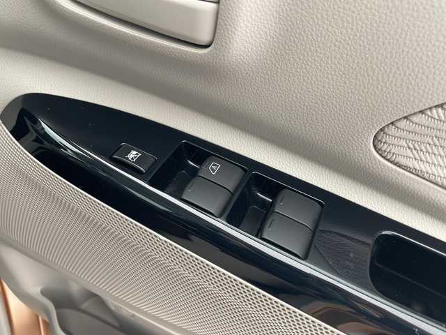 日産 デイズ ルークス X 愛知県 2019(平31)年 3.2万km ピンクゴールドM 純正ナビ/全方位カメラ/片側パワースライド/バックカメラ/コーナーセンサー/ETC/衝突軽減システム/フルセグ/CD DVD/Bluetooth/ステアリングスイッチ/スマートキー/プッシュスタート