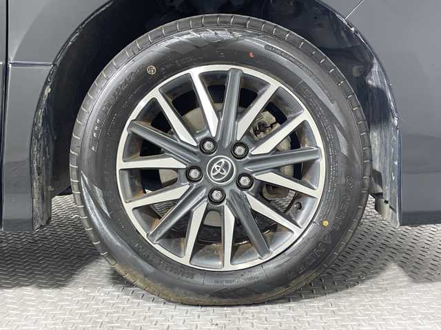 トヨタ ヴォクシー ZS 神奈川県 2014(平26)年 6.7万km ブラック 純正７型SDナビゲーション【NSZN-W64T】/純正リアエンターテーメント【後席モニター】/両側電動スライドドア【サンシェード】/フルセグ　CD DVD　AM FM Bluetooth　HDMI　SDREC　USB/アイドリングストップ/革巻きステアリング/ステアリングスイッチ【オーディオ】/社外前方ドライブレコーダー/ビルトインETC/プッシュスタート/スマートキー/LEDヘッドランプ/オートライト/フロントフォグランプ/純正16インチアルミホイール/純正サイドシル　リアスポイラー/電格ウインカーミラー