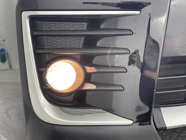トヨタ ヴォクシー ZS 神奈川県 2014(平26)年 6.7万km ブラック 純正７型SDナビゲーション【NSZN-W64T】/純正リアエンターテーメント【後席モニター】/両側電動スライドドア【サンシェード】/フルセグ　CD DVD　AM FM Bluetooth　HDMI　SDREC　USB/アイドリングストップ/革巻きステアリング/ステアリングスイッチ【オーディオ】/社外前方ドライブレコーダー/ビルトインETC/プッシュスタート/スマートキー/LEDヘッドランプ/オートライト/フロントフォグランプ/純正16インチアルミホイール/純正サイドシル　リアスポイラー/電格ウインカーミラー