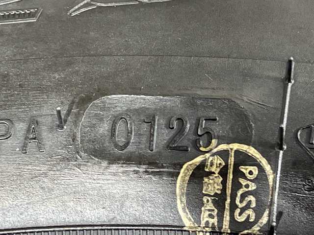 トヨタ ヴォクシー ZS 神奈川県 2014(平26)年 6.7万km ブラック 純正７型SDナビゲーション【NSZN-W64T】/純正リアエンターテーメント【後席モニター】/両側電動スライドドア【サンシェード】/フルセグ　CD DVD　AM FM Bluetooth　HDMI　SDREC　USB/アイドリングストップ/革巻きステアリング/ステアリングスイッチ【オーディオ】/社外前方ドライブレコーダー/ビルトインETC/プッシュスタート/スマートキー/LEDヘッドランプ/オートライト/フロントフォグランプ/純正16インチアルミホイール/純正サイドシル　リアスポイラー/電格ウインカーミラー