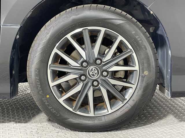 トヨタ ヴォクシー ZS 神奈川県 2014(平26)年 6.7万km ブラック 純正７型SDナビゲーション【NSZN-W64T】/純正リアエンターテーメント【後席モニター】/両側電動スライドドア【サンシェード】/フルセグ　CD DVD　AM FM Bluetooth　HDMI　SDREC　USB/アイドリングストップ/革巻きステアリング/ステアリングスイッチ【オーディオ】/社外前方ドライブレコーダー/ビルトインETC/プッシュスタート/スマートキー/LEDヘッドランプ/オートライト/フロントフォグランプ/純正16インチアルミホイール/純正サイドシル　リアスポイラー/電格ウインカーミラー