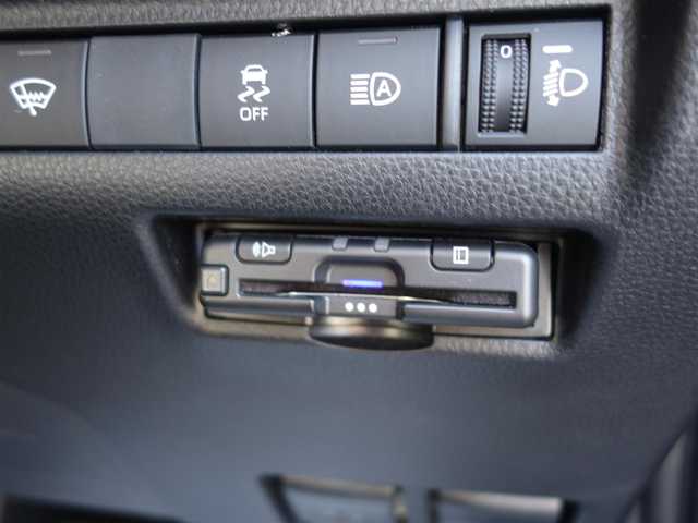 トヨタ ハリアー S 山形県 2022(令4)年 3.2万km ブラック 衝突軽減/純正メモリナビ/　　【BT USB AUX AM/FM Miracast】/バックカメラ/レーダークルーズコントロール/LEDオートヘッドライト/純正17インチアルミホイール/ドライブレコーダー/コーナーセンサー/ステアリングスイッチ/MTモード付AT/電動格納ウィンカーミラー/スマートキー/ETC