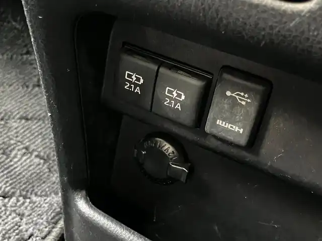 トヨタ ヴォクシー ZS 煌Ⅱ 山口県 2019(平31)年 1.8万km ホワイトパールクリスタルシャイン 純正SDナビ＆フルセグTV/　＆バックカメラ＆後席/　フリップダウンモニター/フロアマット/純正ドアバイザー/純正16インチアルミ/両側パワースライドドア/LEDオートライト/オートハイビーム/LEDフォグ/クルーズコントロール/ビルトインETC2.0