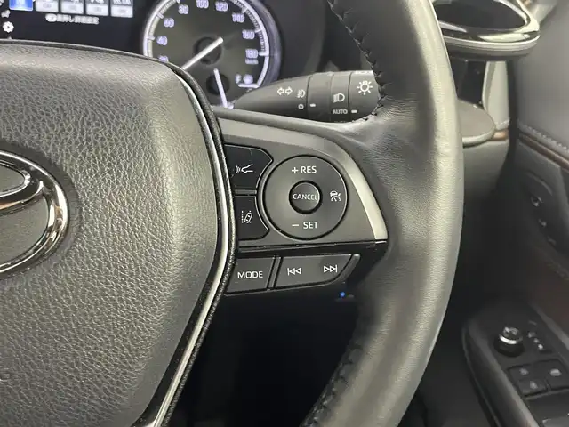 トヨタ ハリアー Z レザーパッケージ 福岡県 2020(令2)年 2.1万km プレシャスブラックパール モデリスタエアロ　/純正１２．３型ＤＡナビ/フルセグTV　/全方位カメラ　/ＪＢＬプレミアムサウンド　/ワイヤレス充電　/デジタルインナーミラー　/前後ドライブレコーダー　/ビルトインETC２．０　/トヨタセーフティセンス　/レーダークルーズコントロール　/コーナーセンサー　/衝突軽減ブレーキ　/レーンキープ　/アクセル踏み間違い防止　/ブラインドスポットモニター　/ヘッドアップディスプレイ　/シートベンチレーション／ヒーター　/ステアリングヒーター　/シートメモリー付きパワーシート　/パワーバックドア　/ＬＥＤヘッドライト